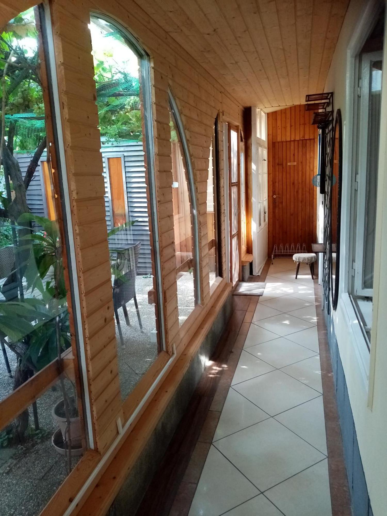 Csaladi Vendeghaz Apartment เอ็กเกอร์ ภายนอก รูปภาพ