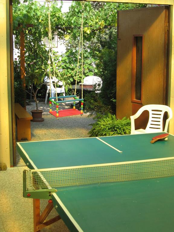 Csaladi Vendeghaz Apartment เอ็กเกอร์ ภายนอก รูปภาพ